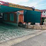 Slavonija شقة