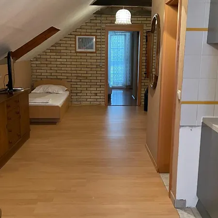 Slavonija Apartmán *